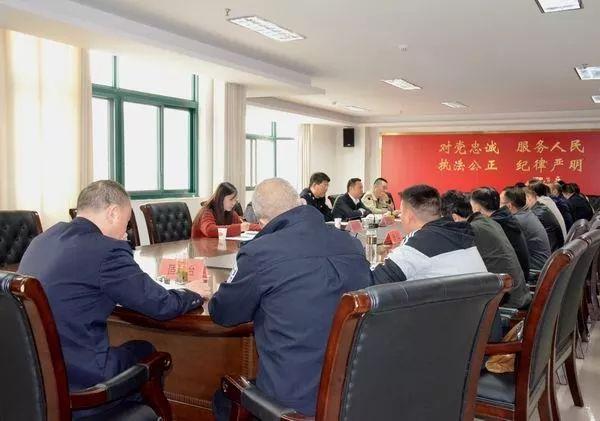 光山vs息县篮球直播视频，一场县域篮球热背后的技术、乡愁与流量密码