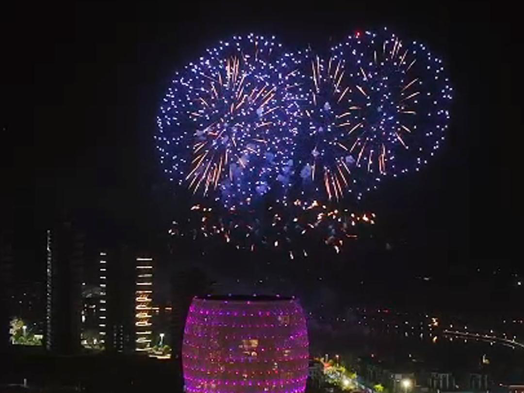 浏阳vs醴陵夜景视频直播，一场烟花与瓷光的技术对决
